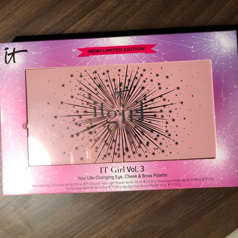 BNIB IT Cosmetics
